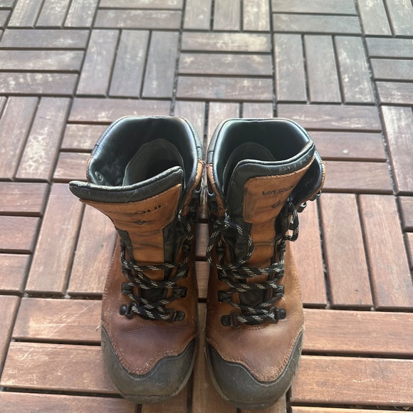 Vasque St Elias Women’s Gore-tex Hiking Boots, Size 9 - Picture 2 of 5